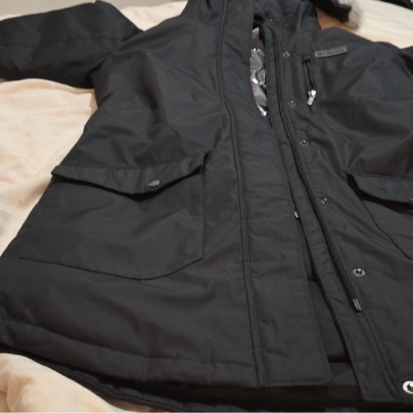 EUC Columbia Women's Suttle Mountain™ Long Insulated Jacket • M • Black/Charcoal - Picture 5 of 14